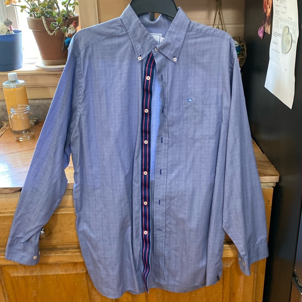 Southern tide L button down